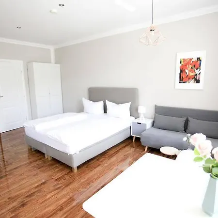 Zollikof Aparts - Sauna & Studioapartments Hotel